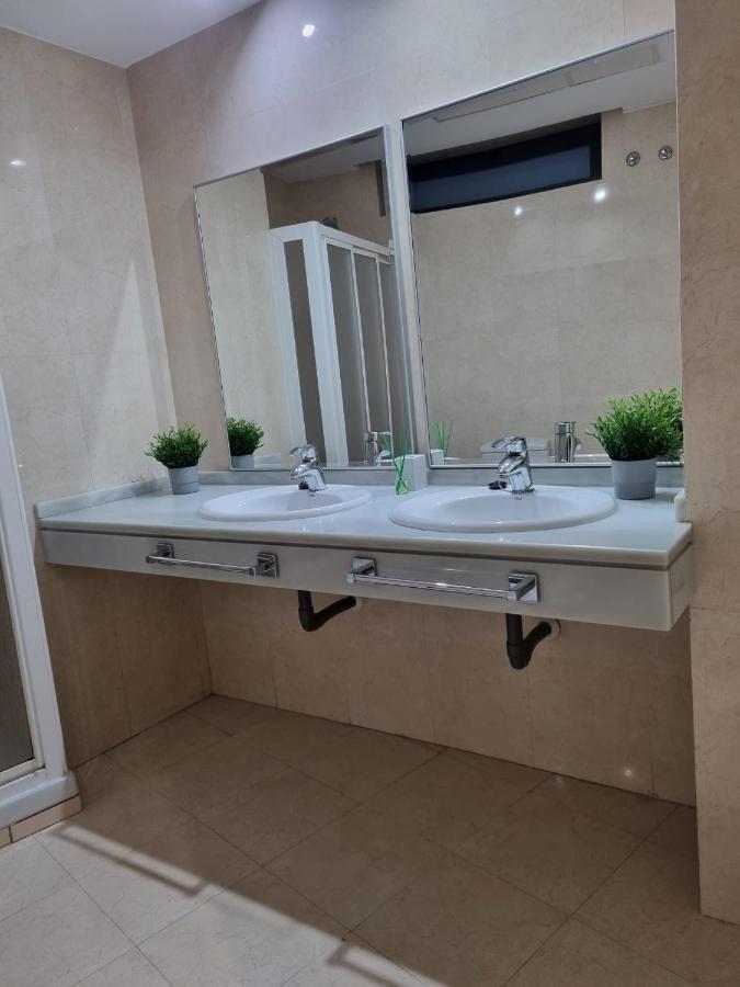 San Bernardo Family Apartment Siviglia Esterno foto