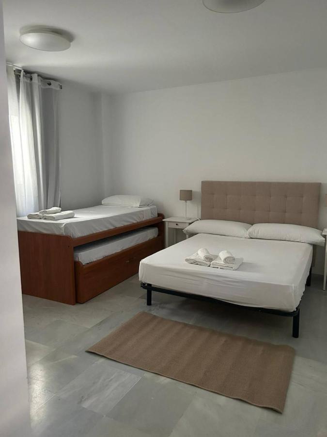 San Bernardo Family Apartment Siviglia Esterno foto