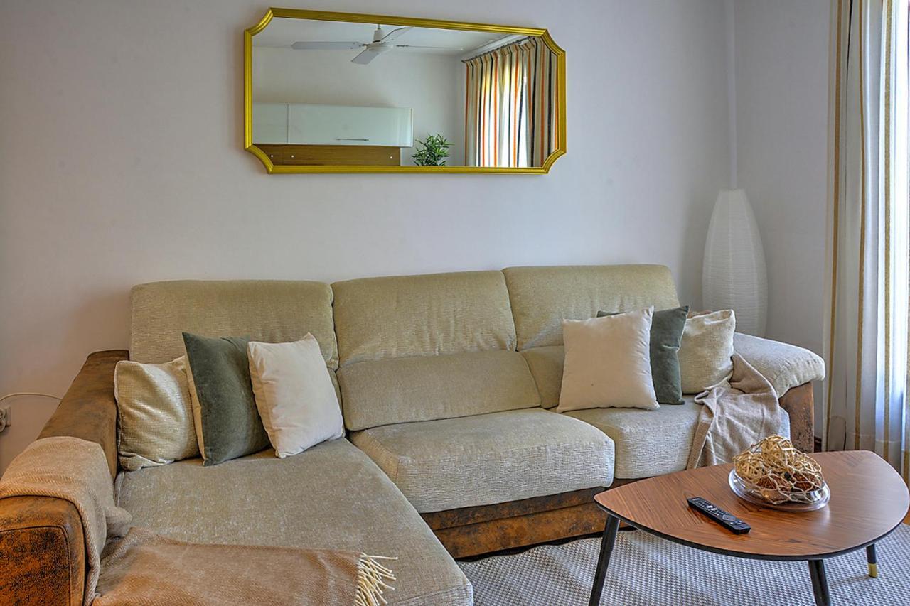 San Bernardo Family Apartment Siviglia Esterno foto