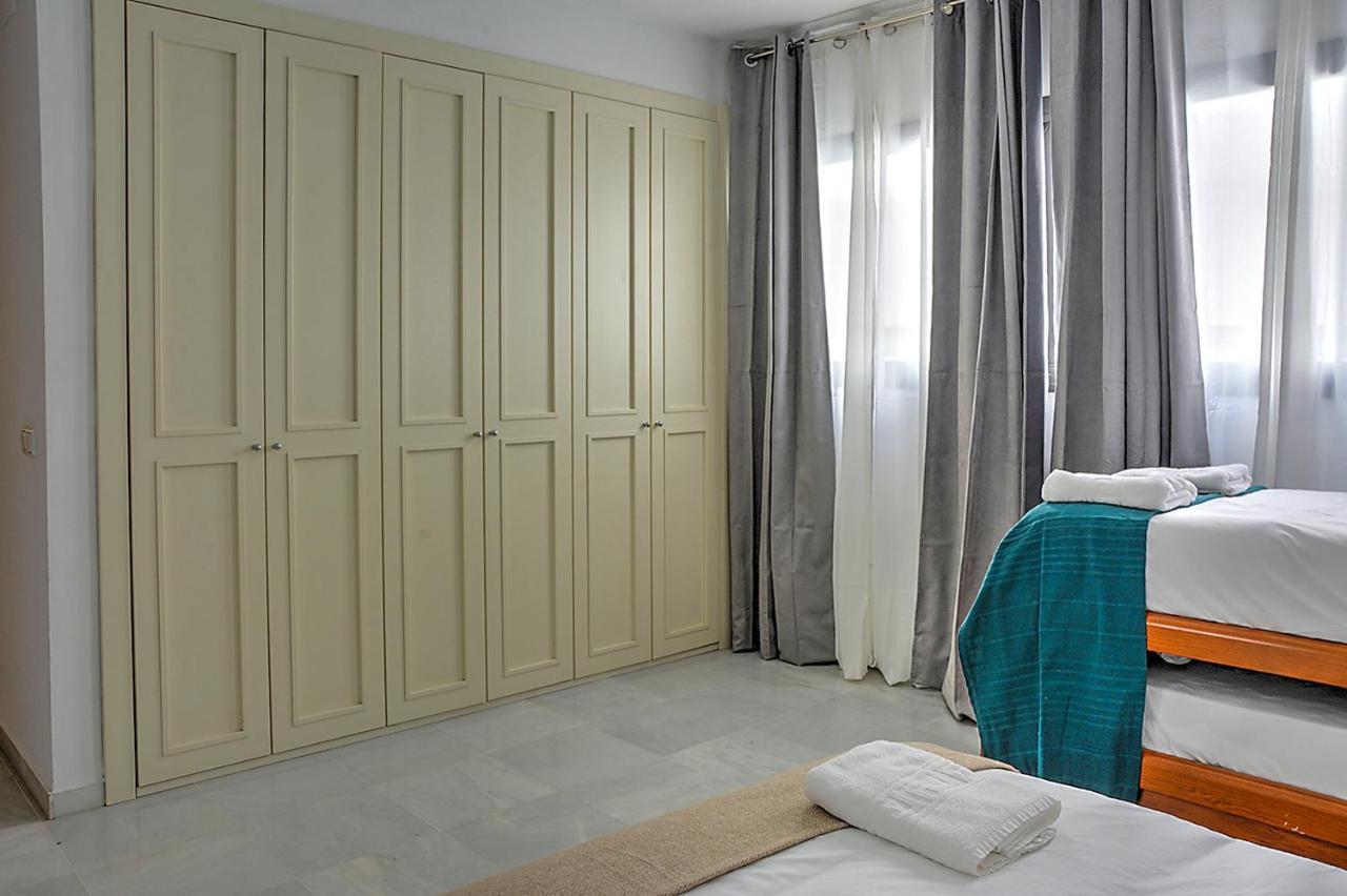 San Bernardo Family Apartment Siviglia Esterno foto